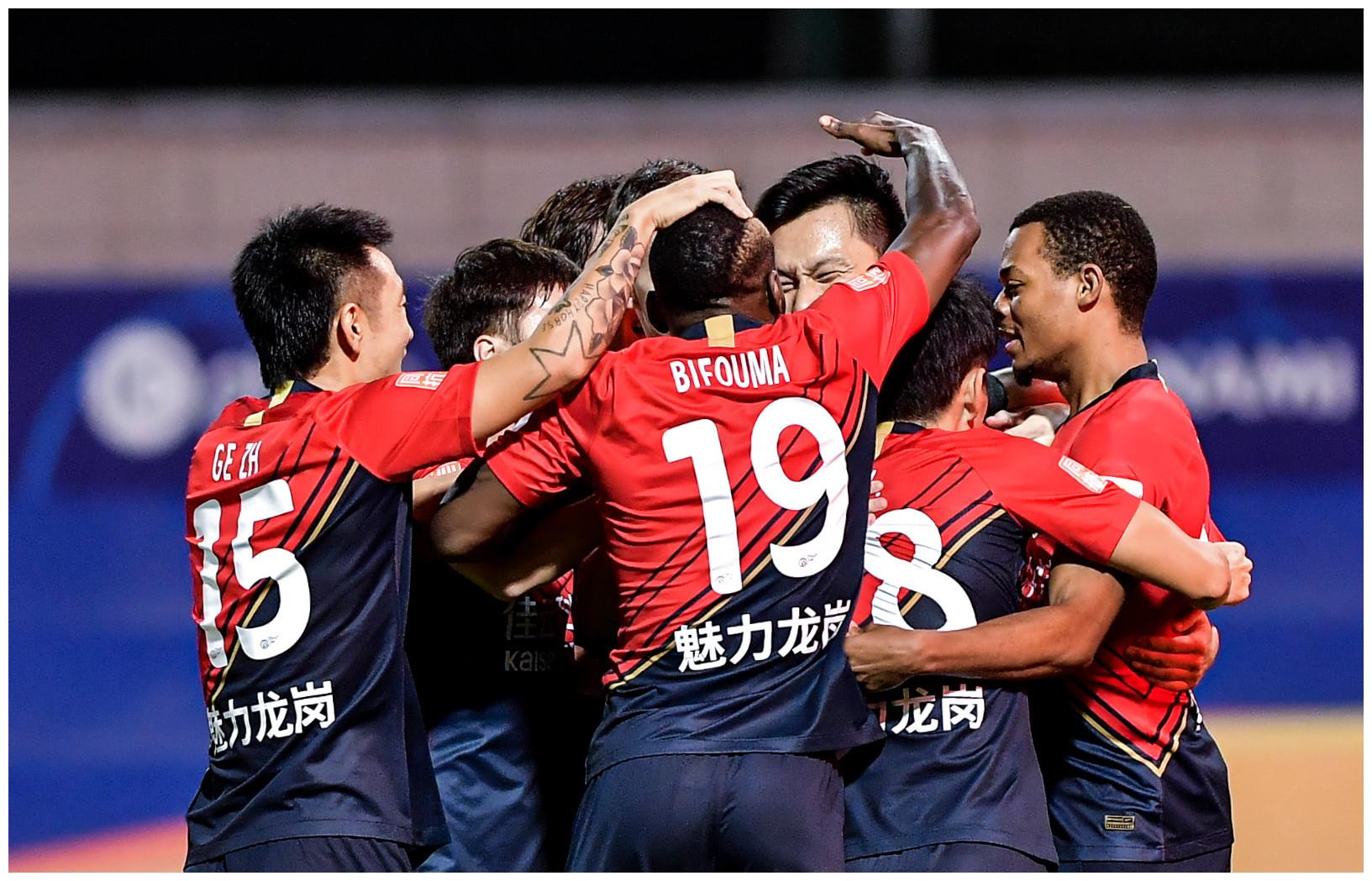 包含集结日突围战来临，孟菲斯灰熊围绕亚冠止住颓势，赛场秩序良好，临场指挥获称赞的词条